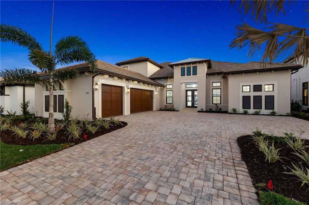 ESPLANADE LAKE CLUB - Residential