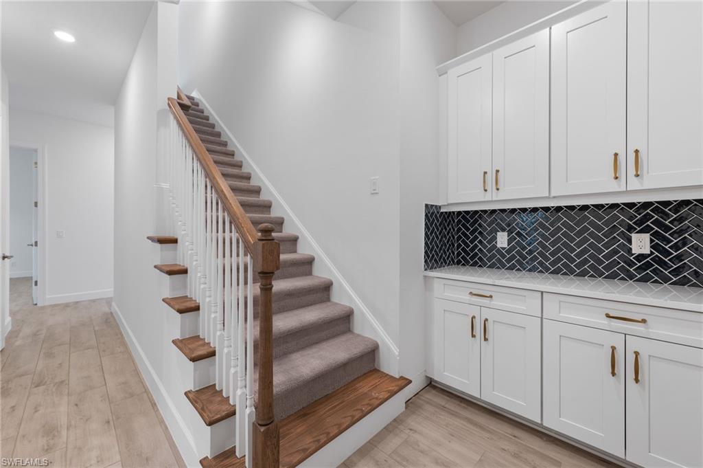 ESPLANADE LAKE CLUB - Residential