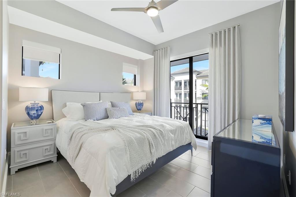 NAPLES SQUARE - Residential