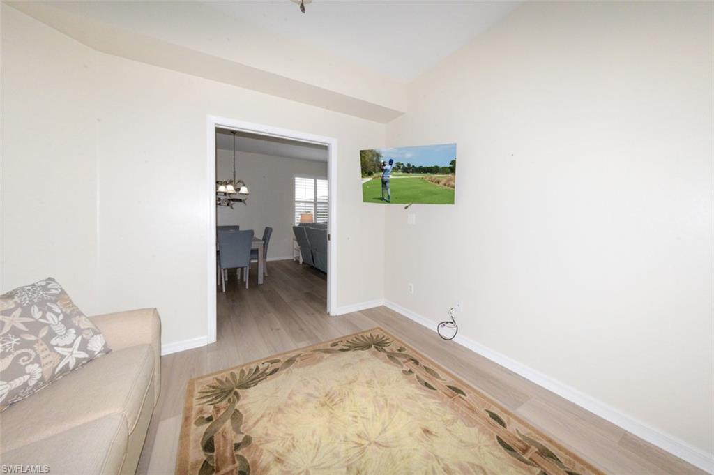 LAKESIDE GREEN - Residential