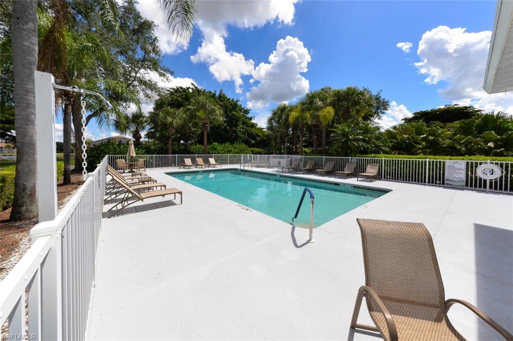 LAKESIDE GREEN - Residential