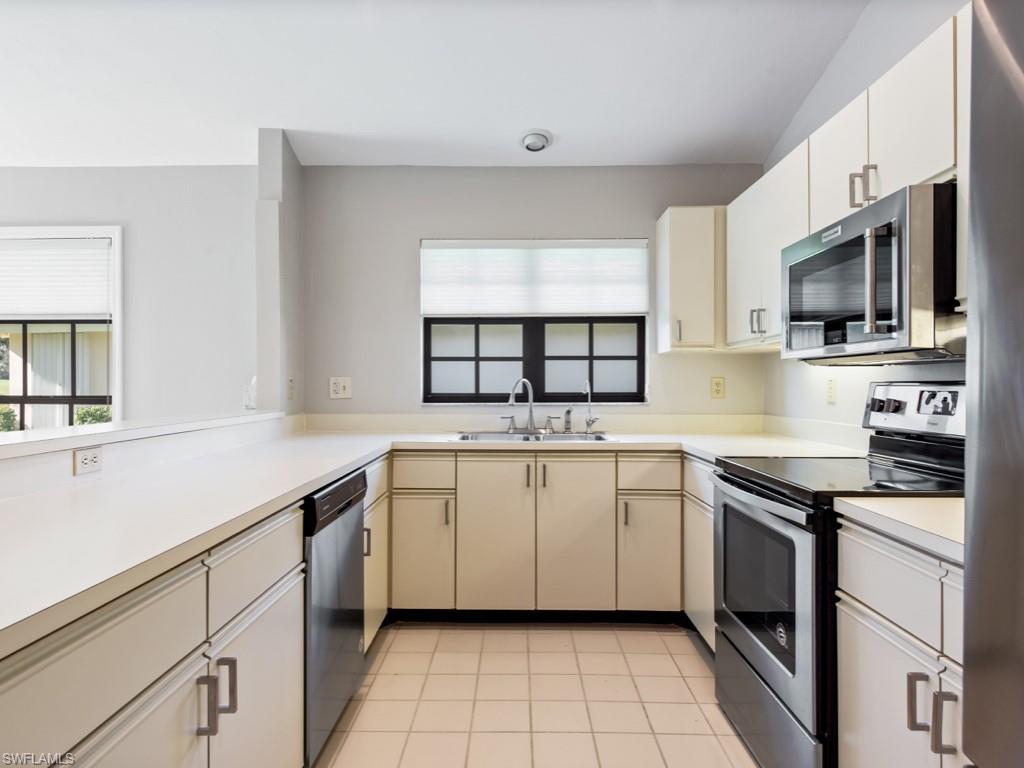 IMPERIAL PARK PLACE VILLAS - Residential