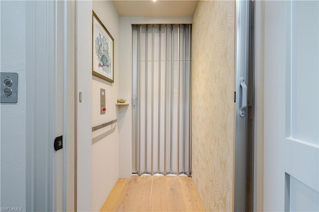 KEY MARCO - Residential