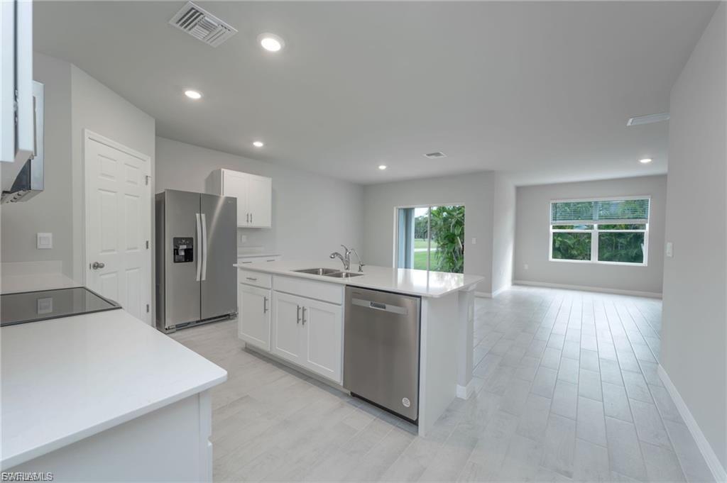 CAPE CORAL - Residential Lease