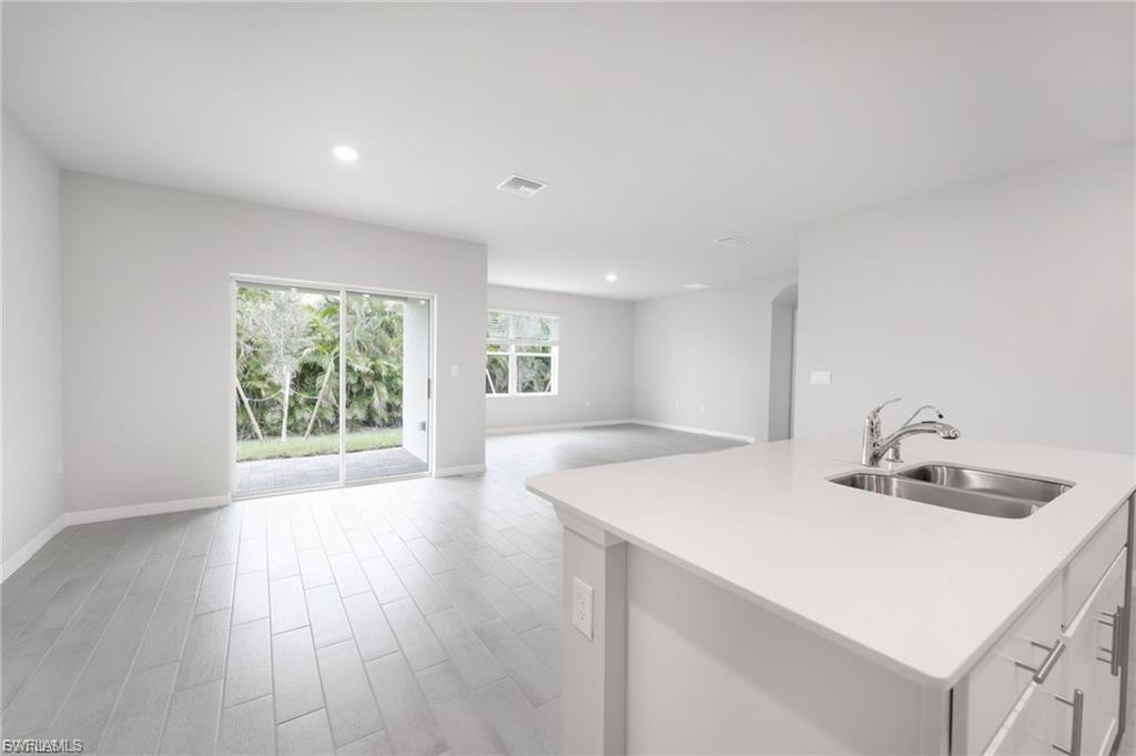 CAPE CORAL - Residential Lease