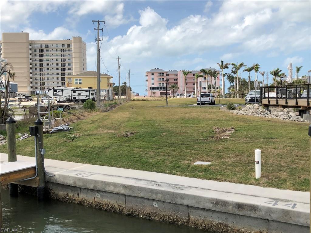 BONITA SPRINGS - Land