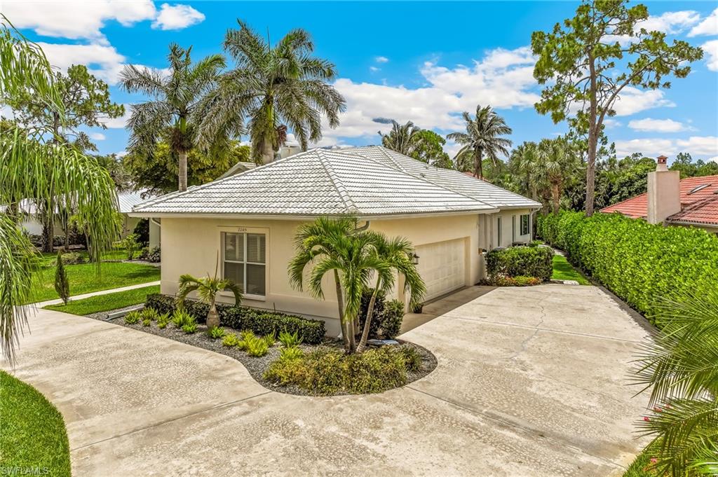 IMPERIAL GOLF ESTATES - Residential