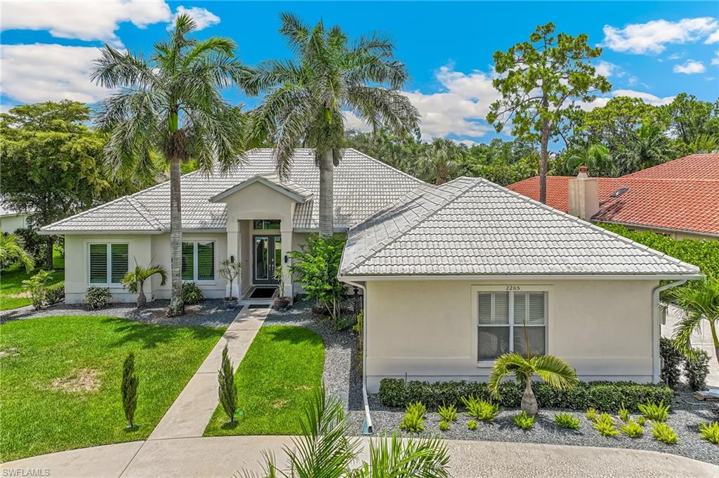 IMPERIAL GOLF ESTATES - Residential
