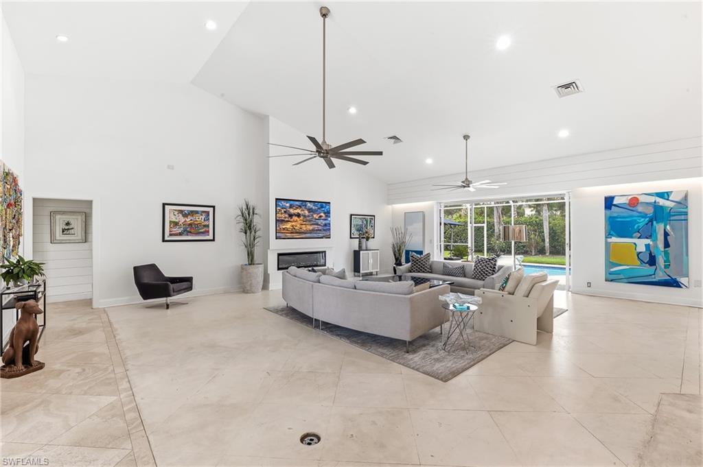 IMPERIAL GOLF ESTATES - Residential