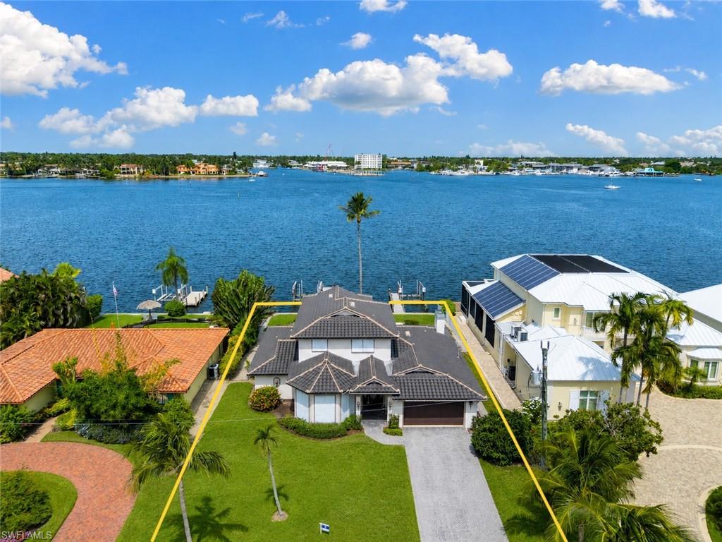 Photo of 1535 Dolphin LN, NAPLES, FL 34102 (MLS # 226029594)