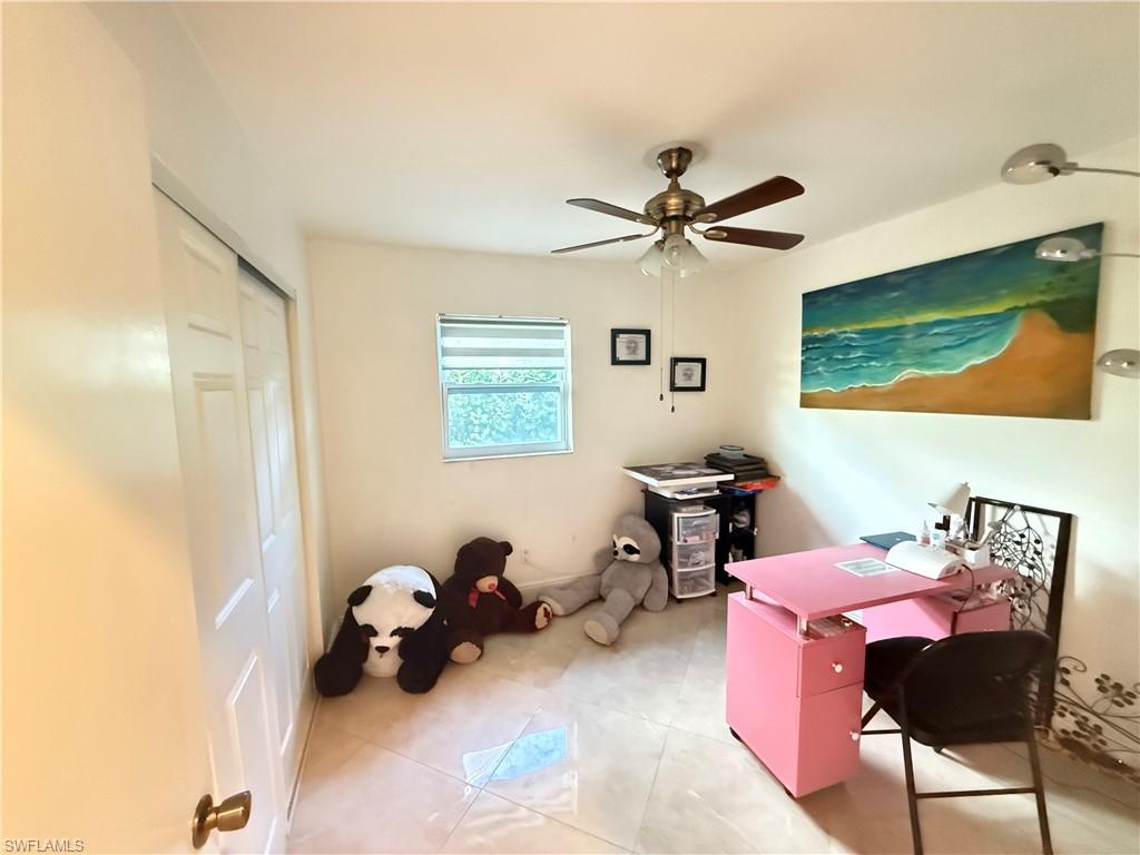 NAPLES SOUTH - Residential