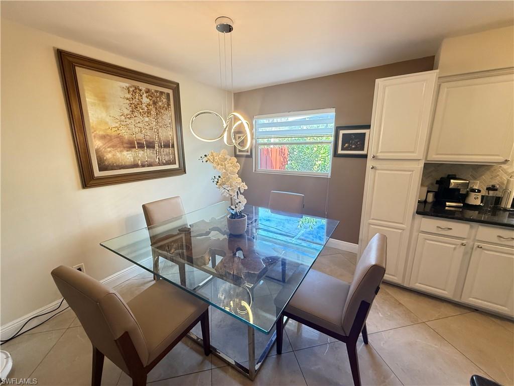 NAPLES SOUTH - Residential