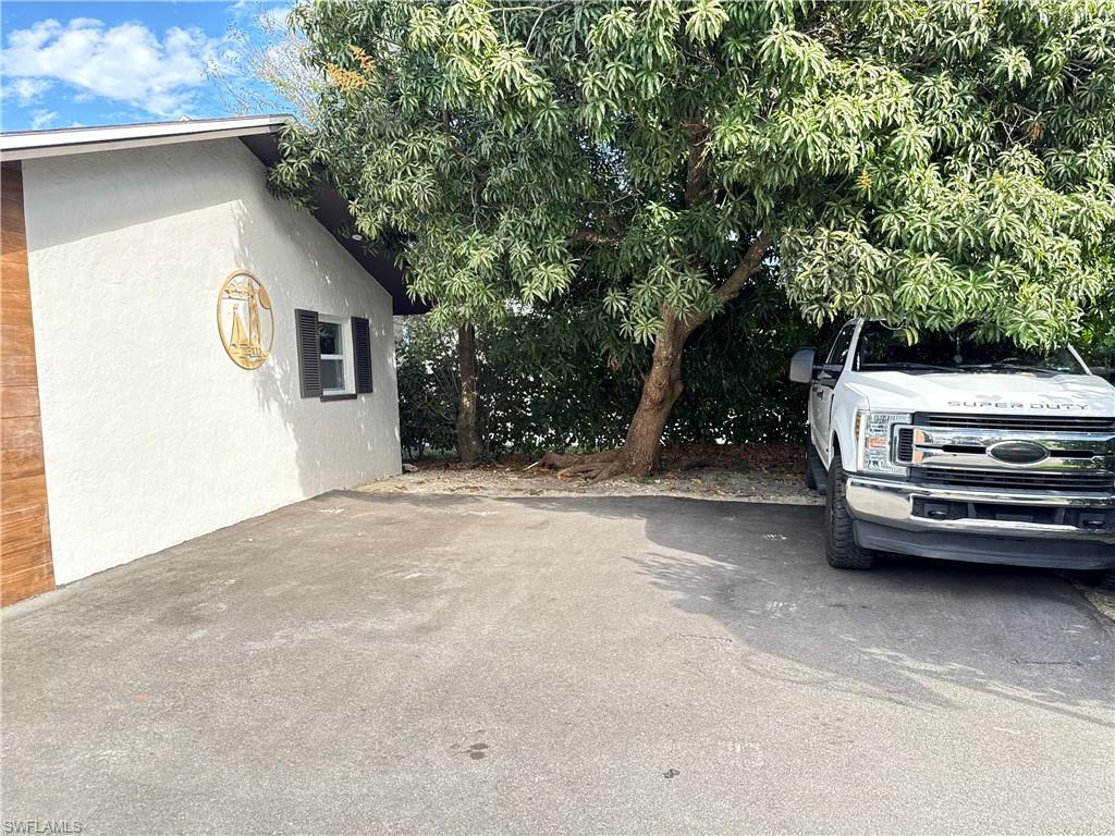 NAPLES SOUTH - Residential