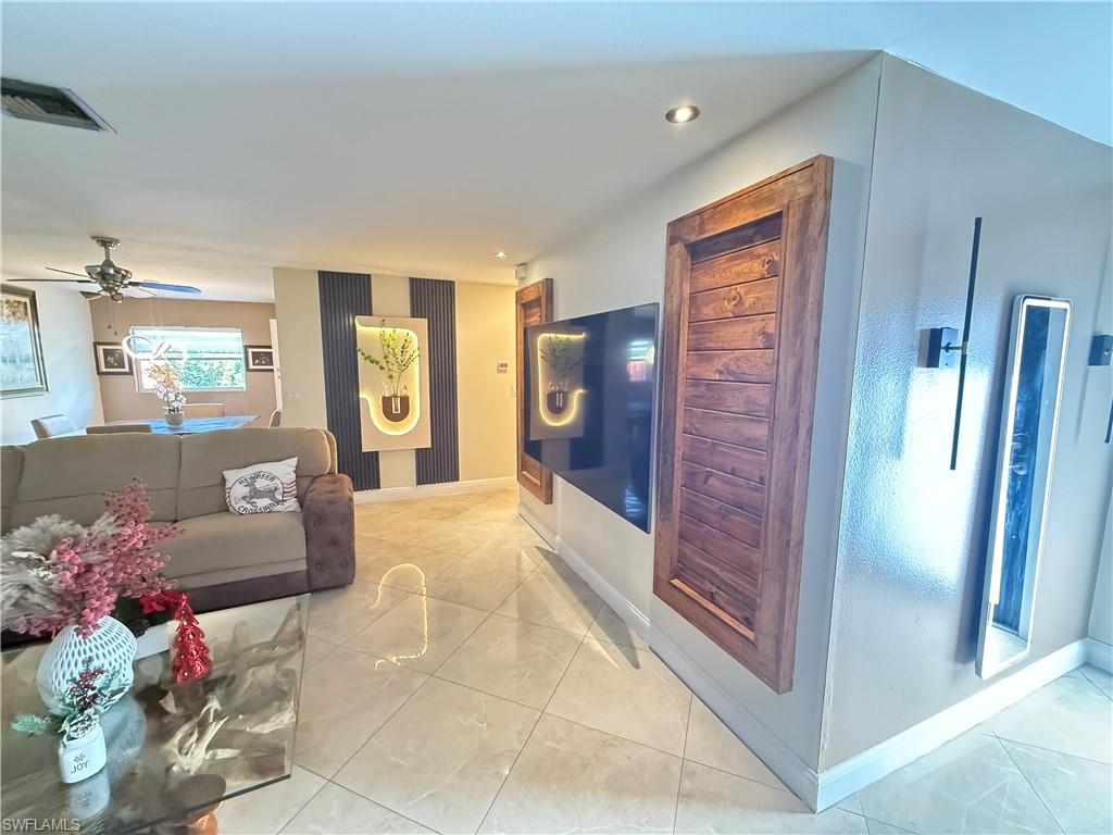 NAPLES SOUTH - Residential