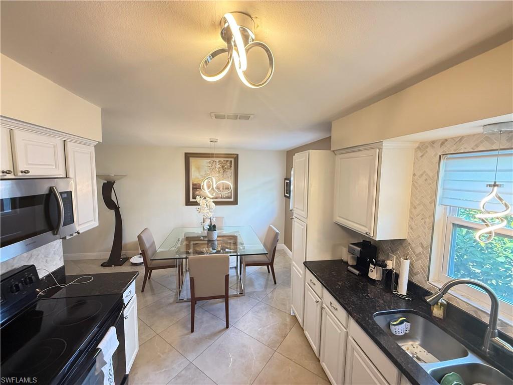 NAPLES SOUTH - Residential