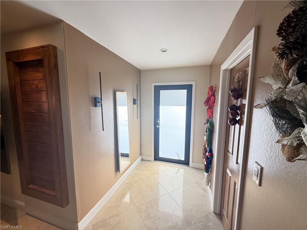 NAPLES SOUTH - Residential