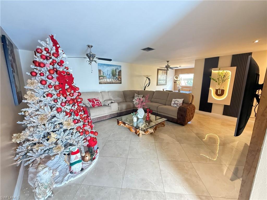 NAPLES SOUTH - Residential