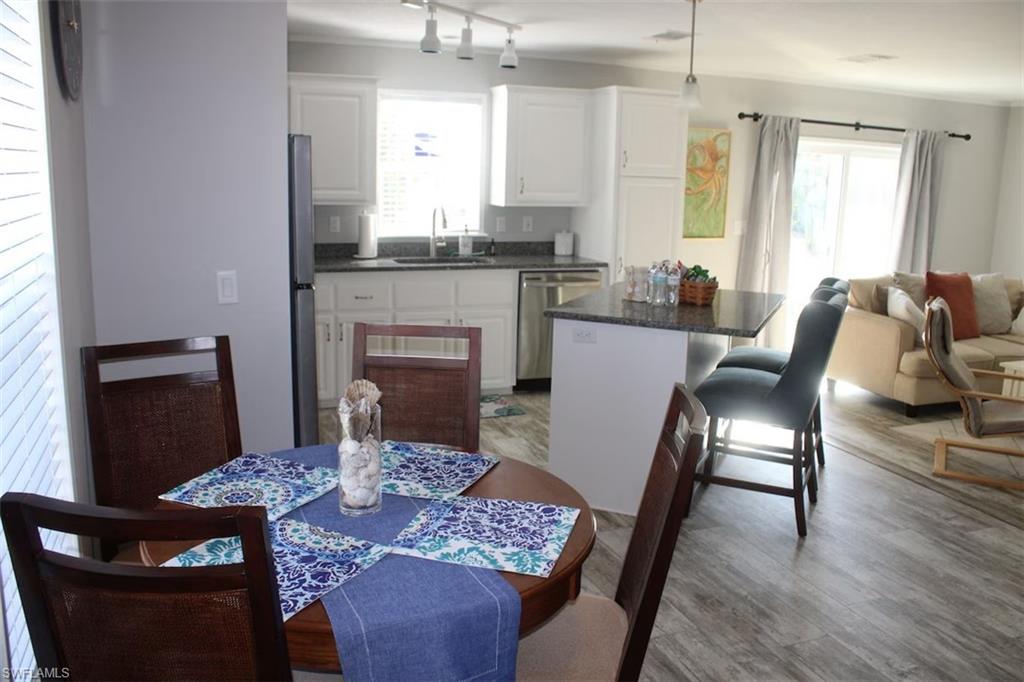 PINE ISLAND VILLAS - Residential