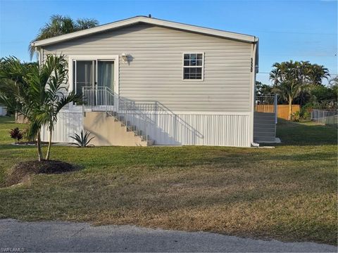 A home in BOKEELIA