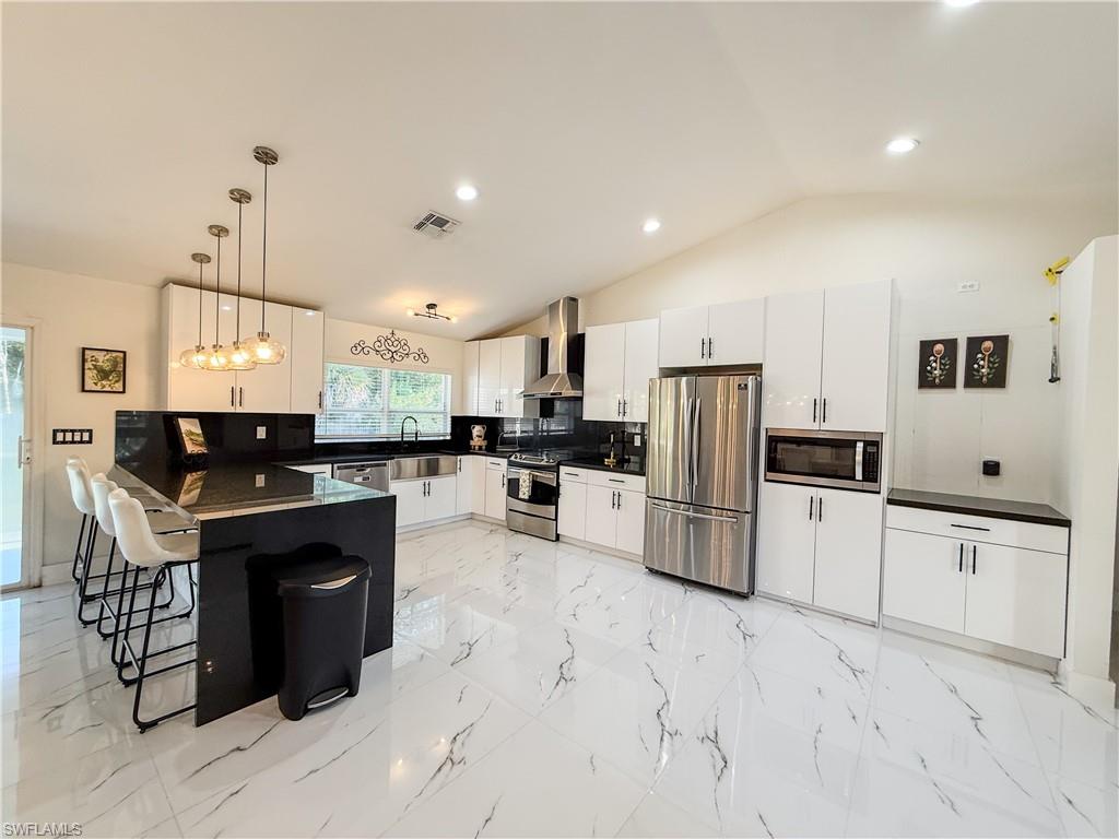 GOLDEN GATE ESTATES - Residential