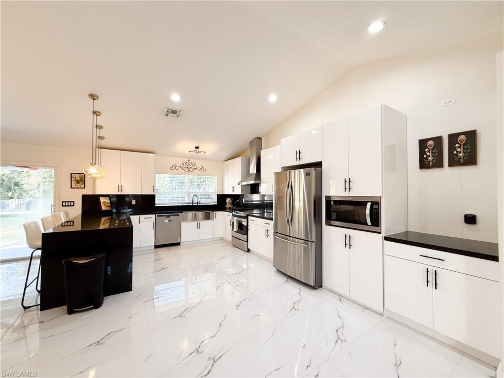 GOLDEN GATE ESTATES - Residential