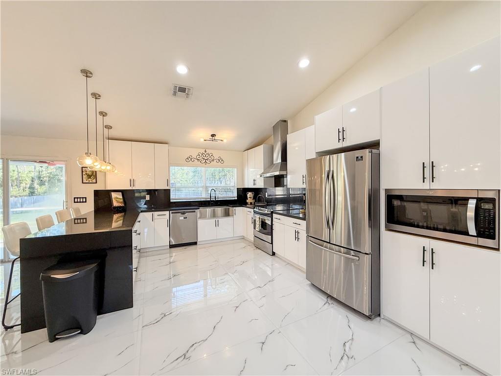 GOLDEN GATE ESTATES - Residential