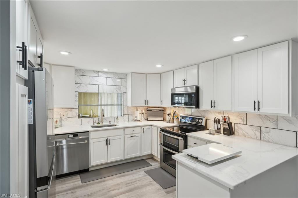 LAKE ARROWHEAD MOB VILLAGE - Residential