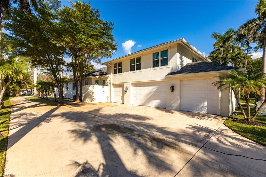 5791 Shady Oaks LN