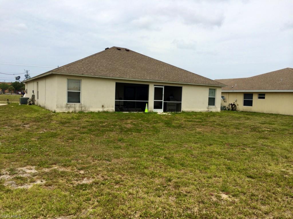 CAPE CORAL - Residential