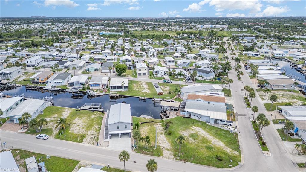 BAYSIDE ESTATES - Land