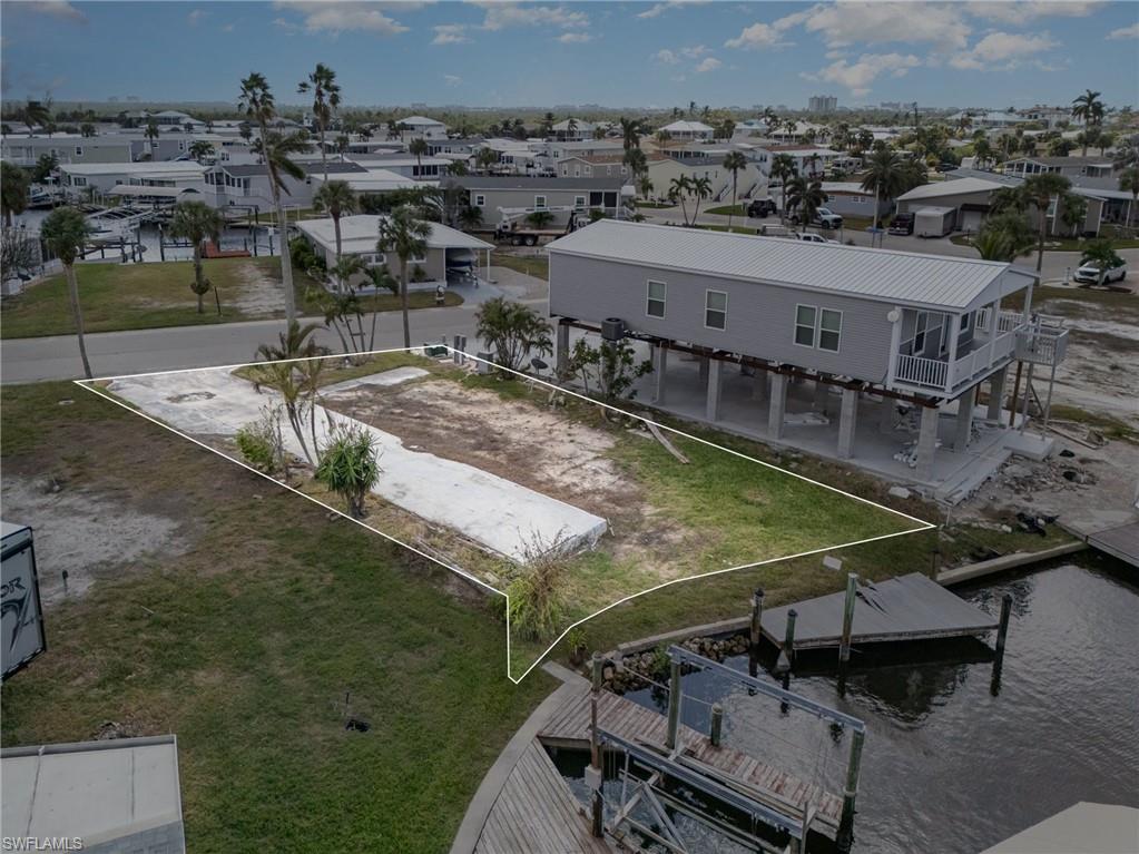 BAYSIDE ESTATES - Land