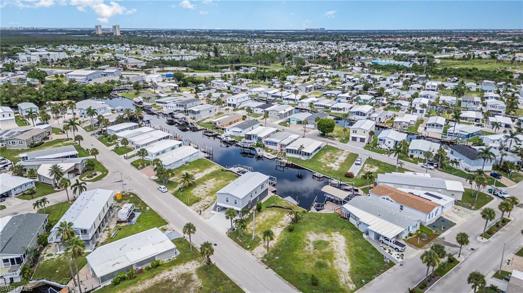 BAYSIDE ESTATES - Land