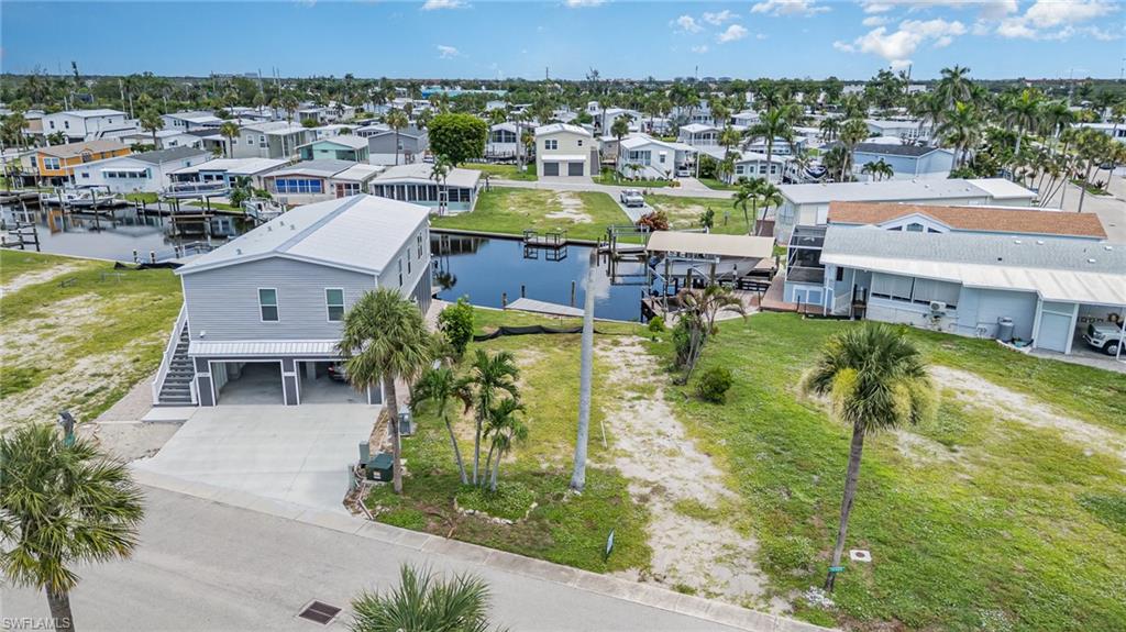 BAYSIDE ESTATES - Land