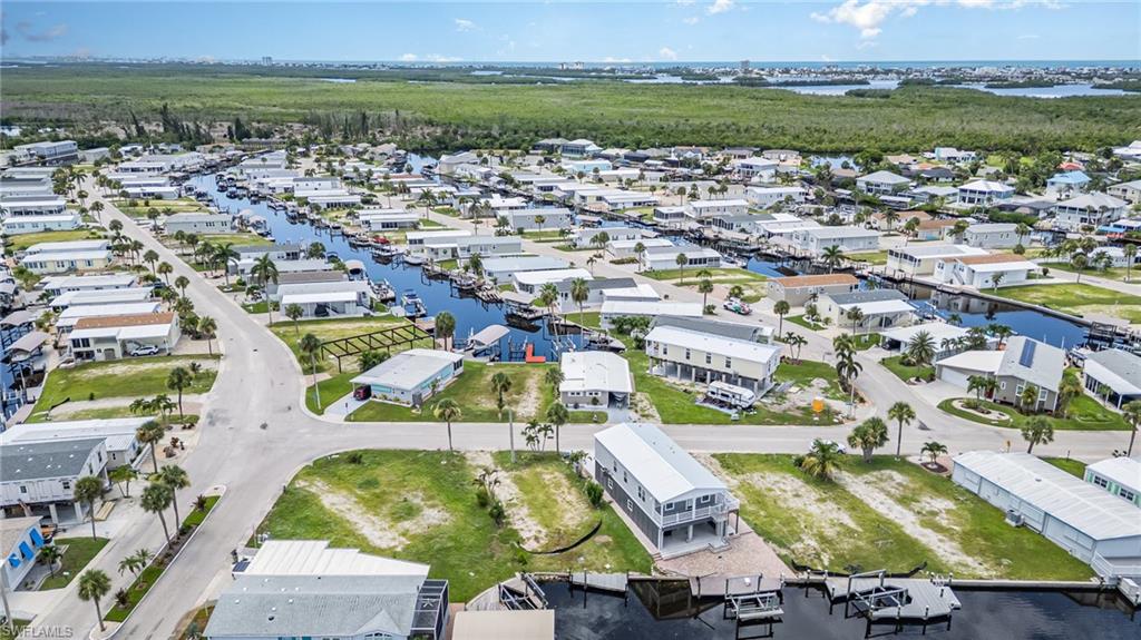 BAYSIDE ESTATES - Land