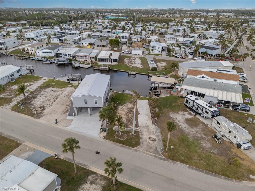 BAYSIDE ESTATES - Land