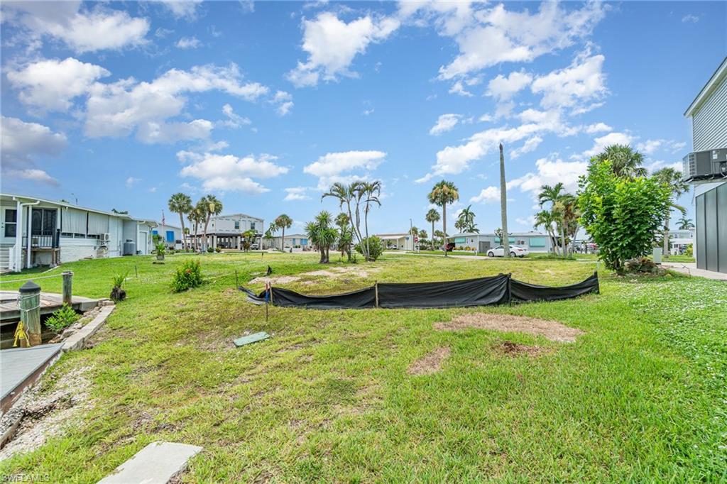 BAYSIDE ESTATES - Land