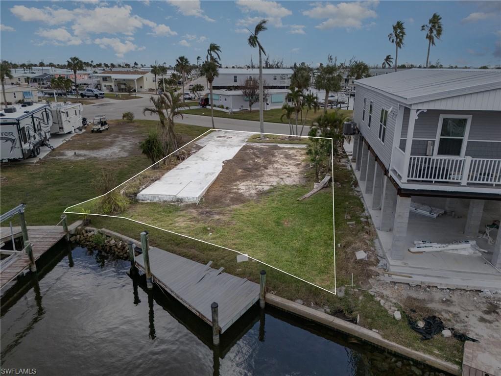 BAYSIDE ESTATES - Land