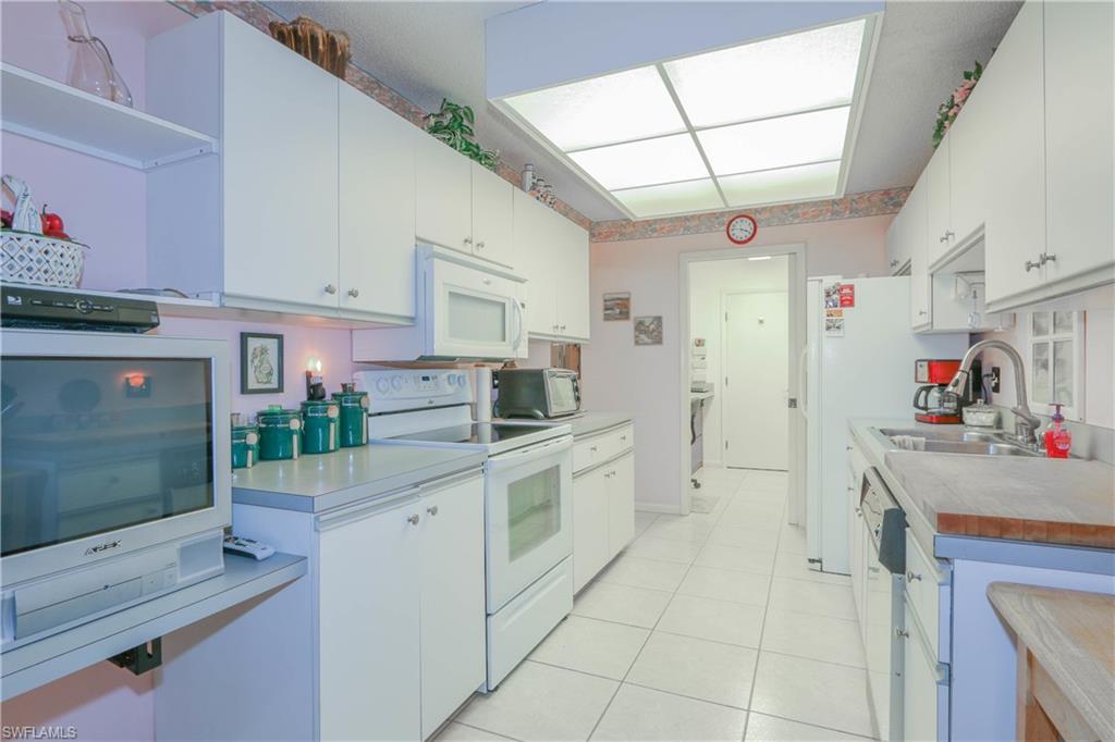 PINEBROOK WOODS - Residential