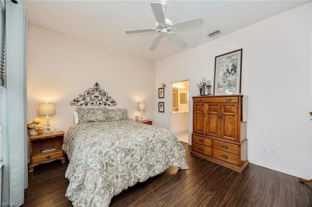 WELLINGTON AT LONE OAK - Residential