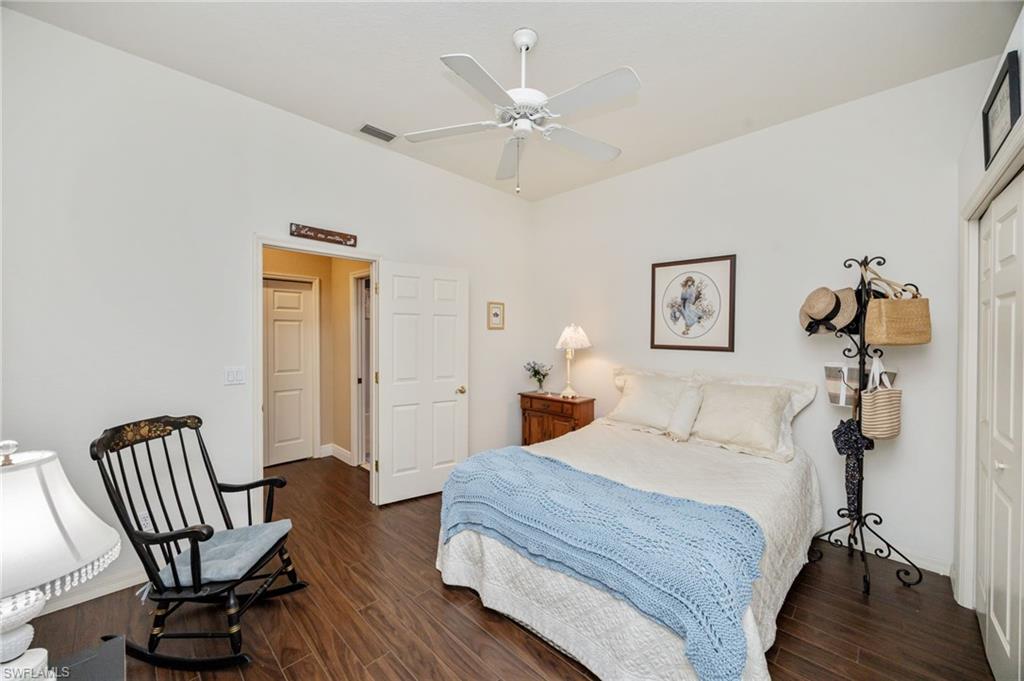 WELLINGTON AT LONE OAK - Residential