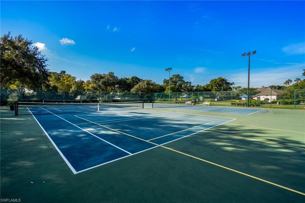 WELLINGTON AT LONE OAK - Residential