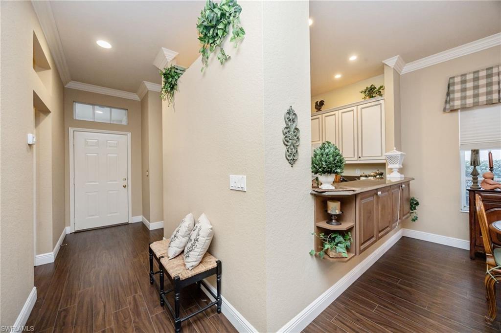 WELLINGTON AT LONE OAK - Residential