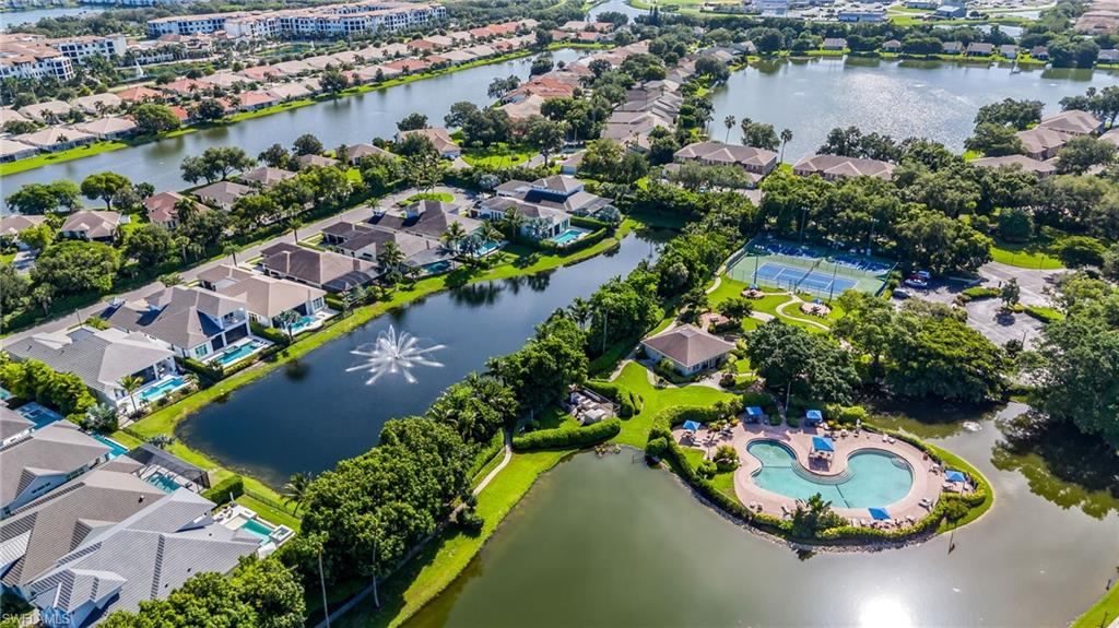 WELLINGTON AT LONE OAK - Residential