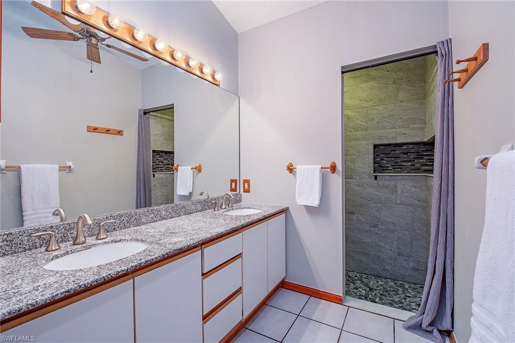 NAPLES PARK - Residential