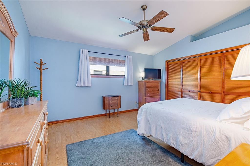 NAPLES PARK - Residential