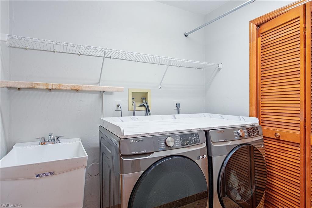 NAPLES PARK - Residential