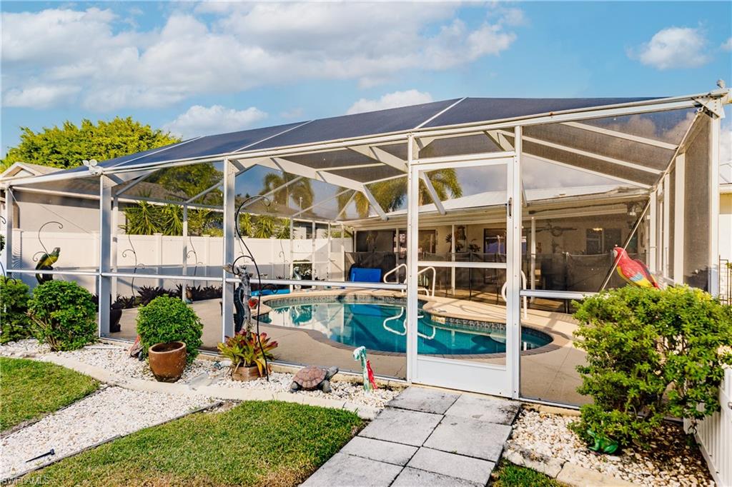 CAPE CORAL - Residential