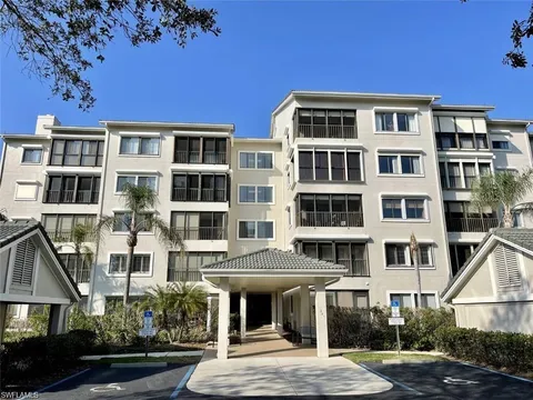 900 Arbor Lake Dr Unit 202, Naples, FL 34110 - #: 224101656