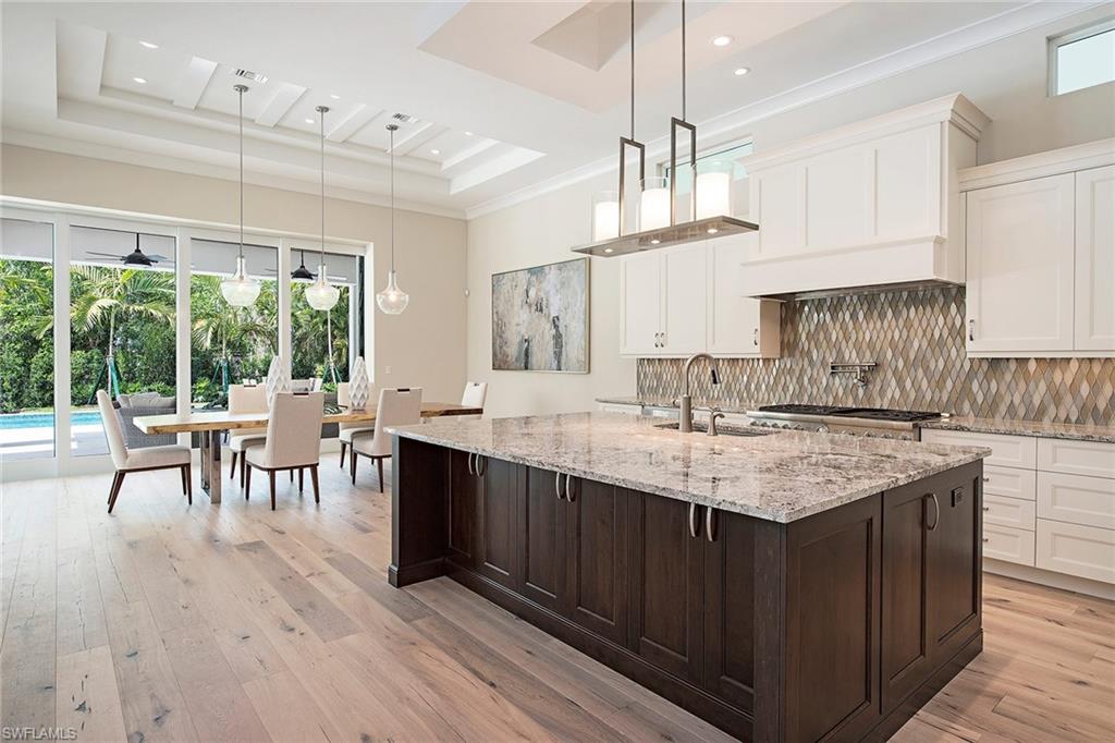 MOORINGS - Residential