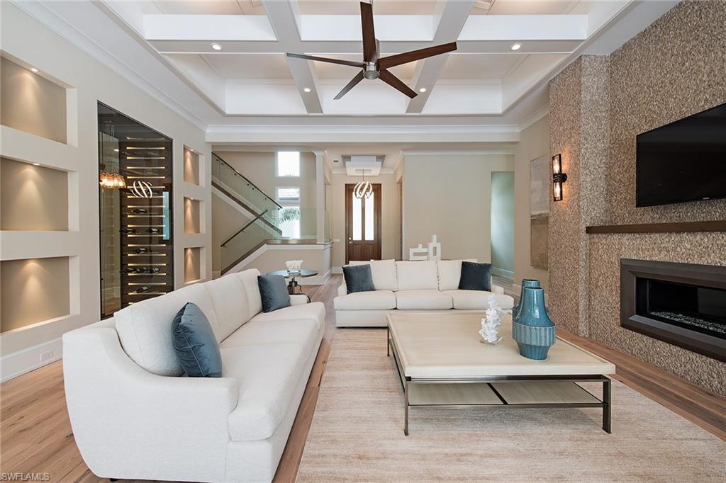 MOORINGS - Residential